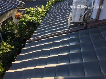 岡山市南区 鼠色の陶器瓦