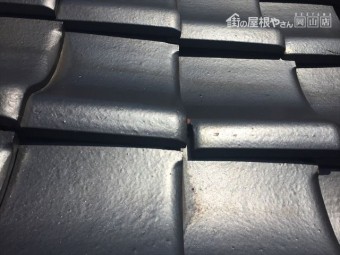 岡山市南区 ズレている瓦