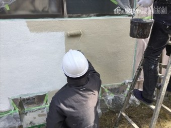 岡山市北区 外壁塗装ローラー仕上げです