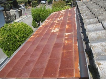 赤磐市 屋根修理 調査依頼 玄関ポーチ赤錆
