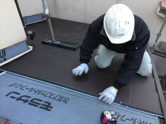 岡山市北区 スーパーガルテクト1階の前施工