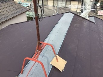岡山市北区 スーパーガルテクト棟巴施工