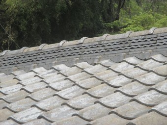 岡山県久米南町 屋根工事 セメント瓦 2階本棟飾りのし