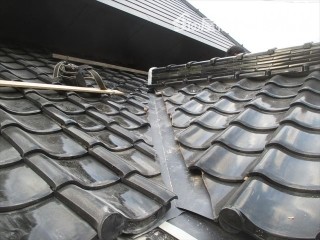 谷板金施工後