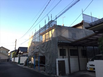 岡山市南区 屋根瓦葺き替え工事 養生足場