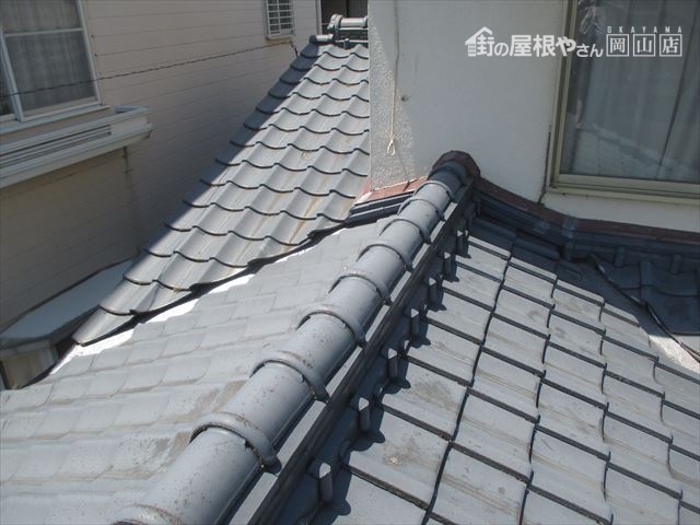 岡山市南区 屋根工事 雨漏り修理 瓦撤去前