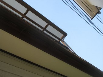 岡山県市北区 屋根工事 屋根リフォーム 2階テラスの雨樋雨漏り