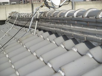 岡山県市北区 屋根工事 屋根リフォーム 2階の棟歪み