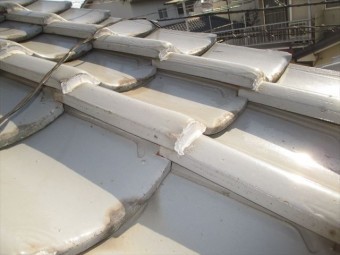 岡山県市北区 屋根工事 屋根リフォーム 瓦が浮いてます