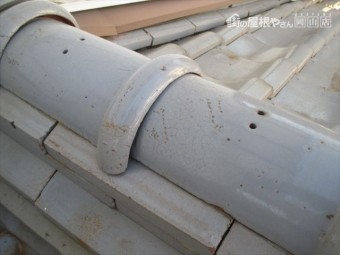 岡山県市北区 屋根工事 屋根リフォーム 丸瓦も置いてあるだけ