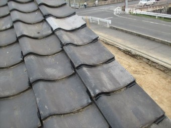岡山市北区 屋根工事 雨漏り修理 工事中 コーキング止め