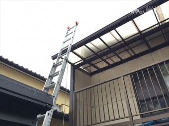岡山市南区テラスの波板が飛びそう
