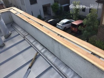 岡山市南区台風で飛んだ板金修理