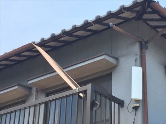 岡山市南区雨樋垂れ下がり