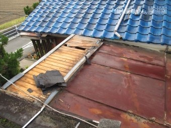 岡山市南 雨漏り修理 板金の屋根
