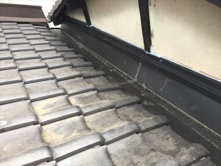 岡山市北区で大谷の板金の入れ替え。雨漏り修理