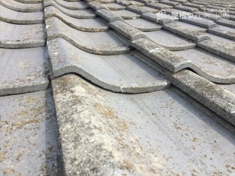 倉敷市 屋根修理点検下地が下がり瓦に隙間