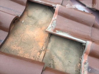 岡山市東区 屋根工事 雨漏りの点検 雨漏りの跡
