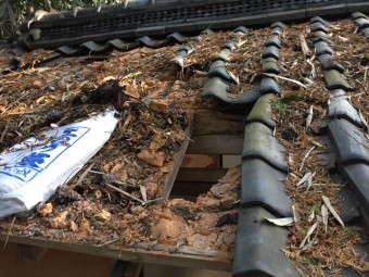 井原市 屋根工事 雨漏り修理 瓦撤去