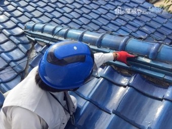 備前市 雨漏り修理 屋根に上がり点検