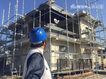 岡山市北区 屋根リフォームの足場です。確認の模様です。