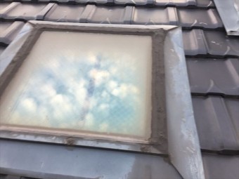 岡山市南区でトップライトから雨漏り