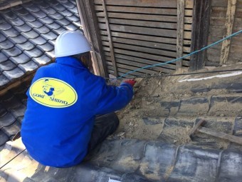 岡山市北区 雨漏り修理 モルタル壁撤去