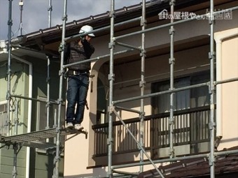 岡山市南区 カチコミタイプの足場をばらしていきます。