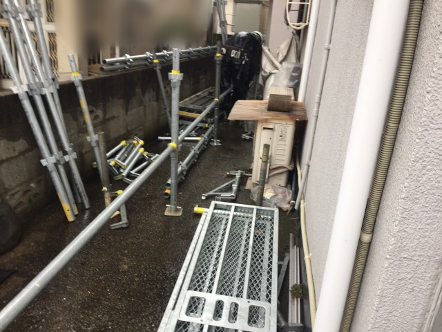 葺き替え　足場　セメント瓦
