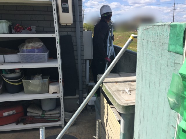 カラーベスト 寄棟屋根棟板金 足場