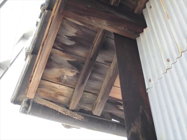 岡山市中区　屋根修理