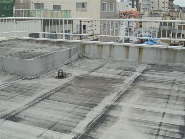 岡山市北区　屋上のシート防水です