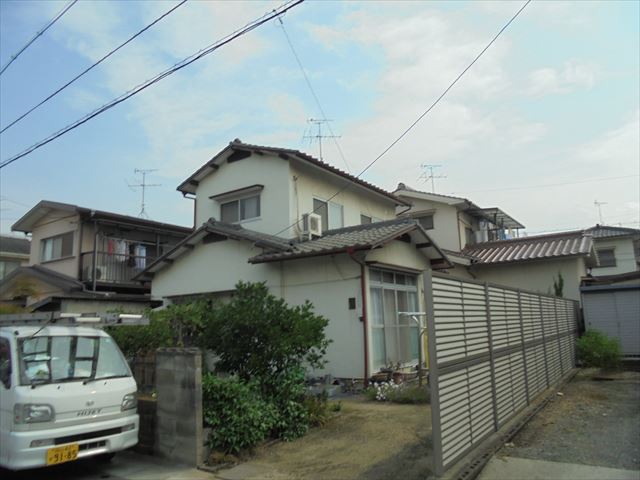 岡山市南区で雨漏り修理　2階建ての切妻のお宅でした