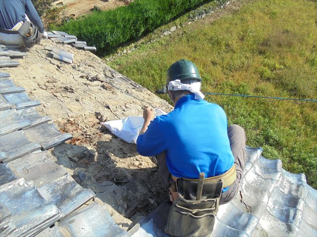 岡山市東区　瓦葺き替え　雨漏り修理　瓦撤去