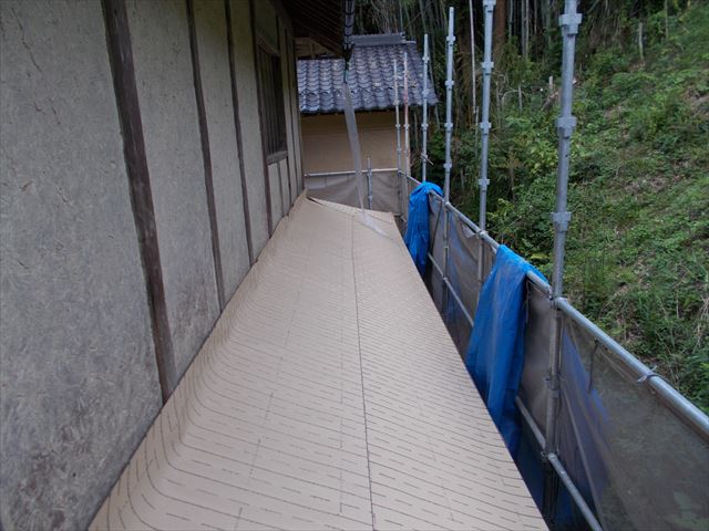 屋根工事　屋根リフォーム　防水紙のルーフィング