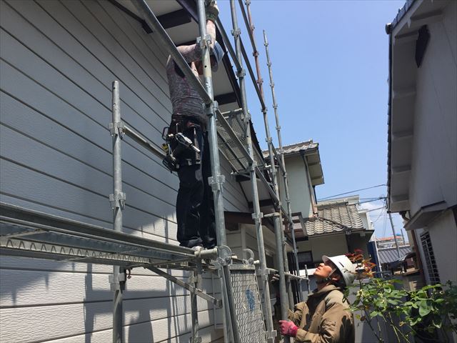 岡山市北区　屋根工事 雨漏り修理　足場工事