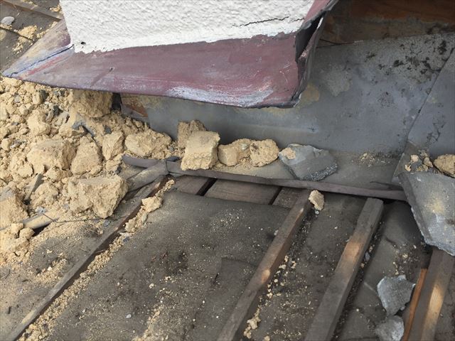 岡山市南区　屋根工事 雨漏り修理　防水紙施工不良