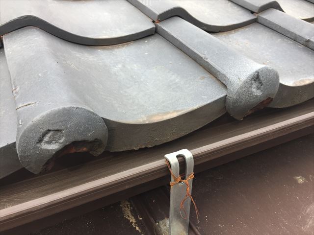 玉野市　屋根修理瓦寒割れ