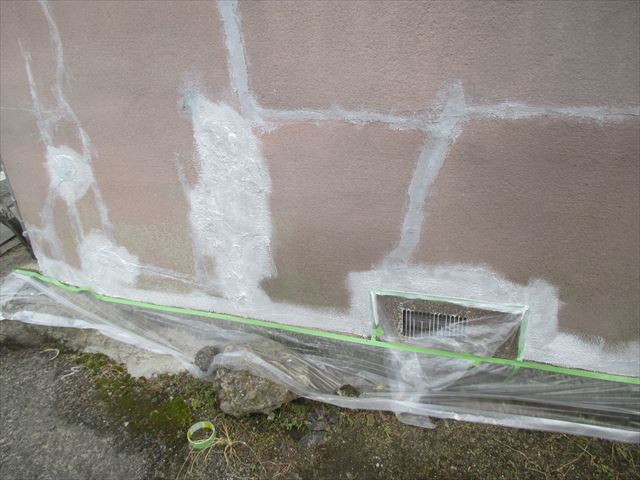 岡山市北区　雨漏り修理　外壁塗装　下地処理