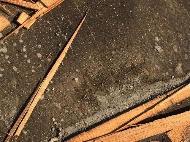 岡山市北区　屋根工事　雨漏り跡