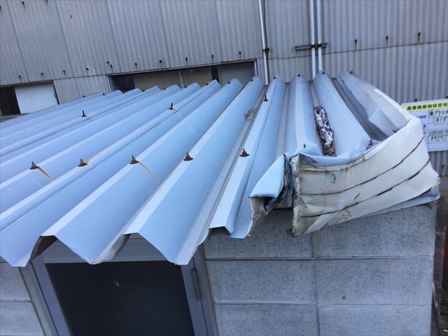 倉敷市　屋根修理　折板屋根取り替え
