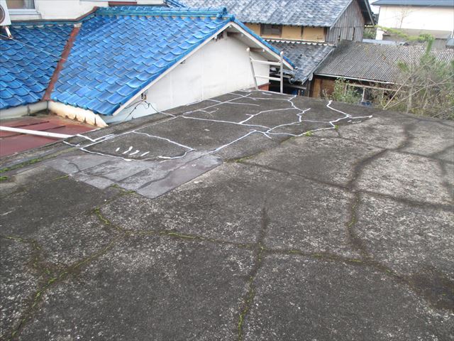 岡山市南区　陸屋根の雨漏り点検