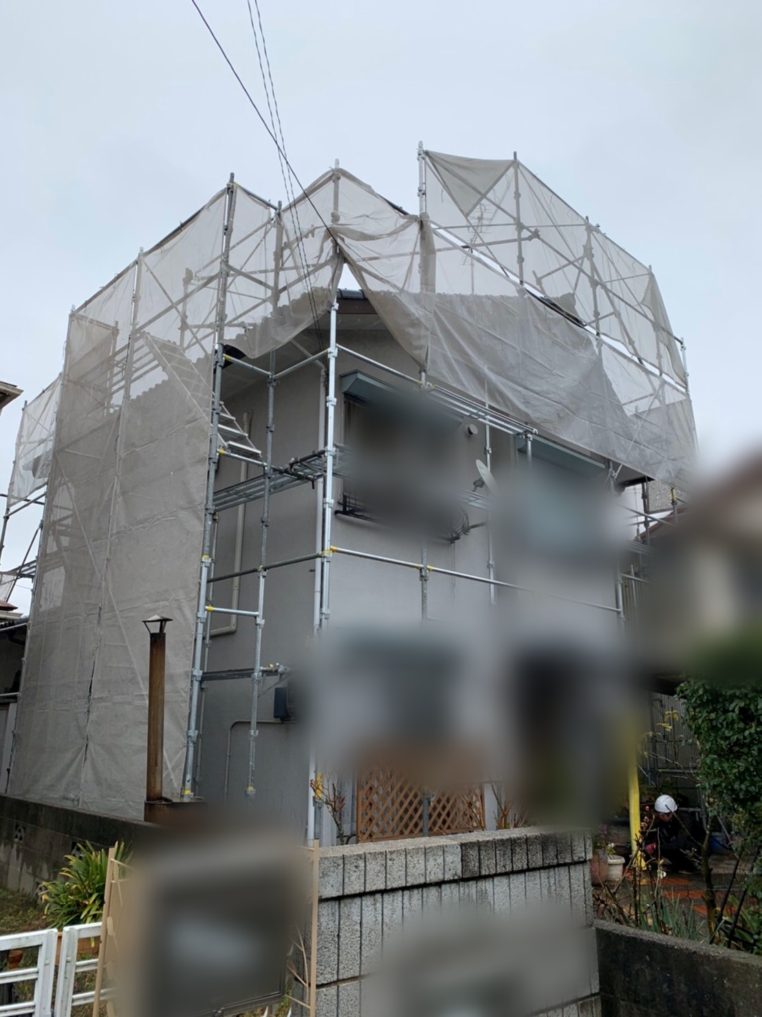 葺き替え　足場　セメント瓦