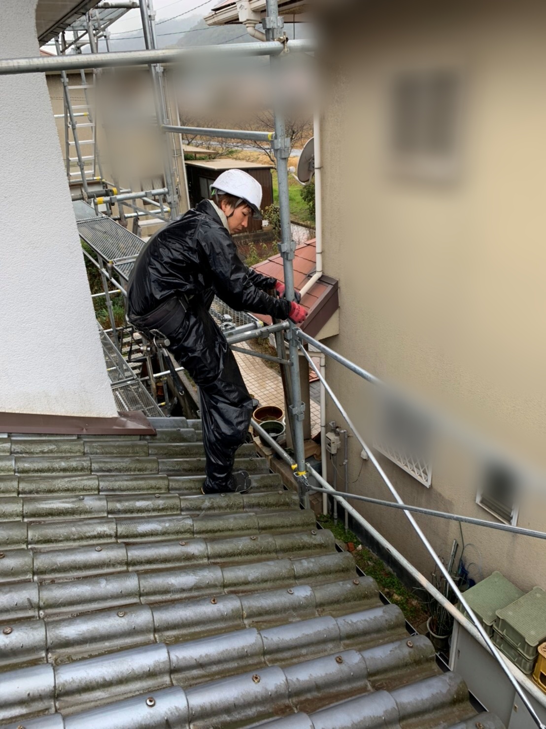葺き替え　足場　セメント瓦