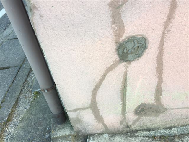 岡山市北区　雨漏り点検　外壁塗装　モルタル壁クラック